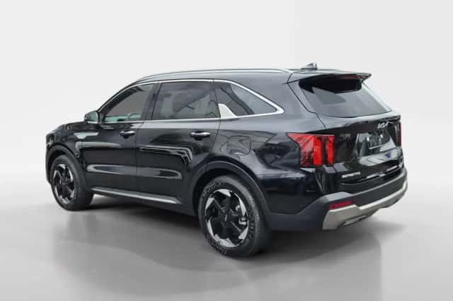 Kia Sorento (2024) thumbnail 8
