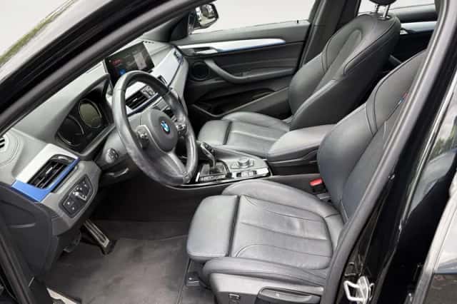 BMW X2 (2022) thumbnail 12