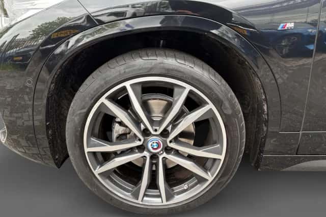 BMW X2 (2022) thumbnail 9