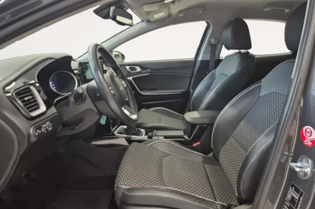 Kia XCeed (2022) thumbnail 10