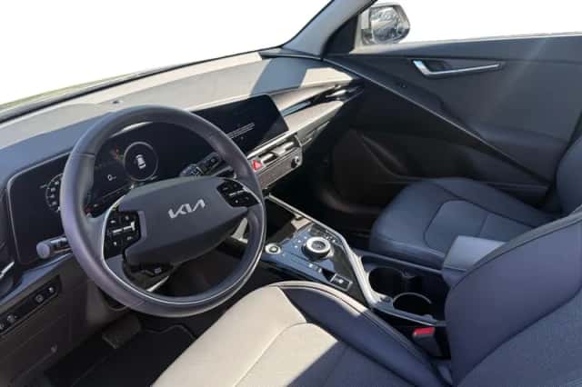 Kia Niro (2024) thumbnail 11