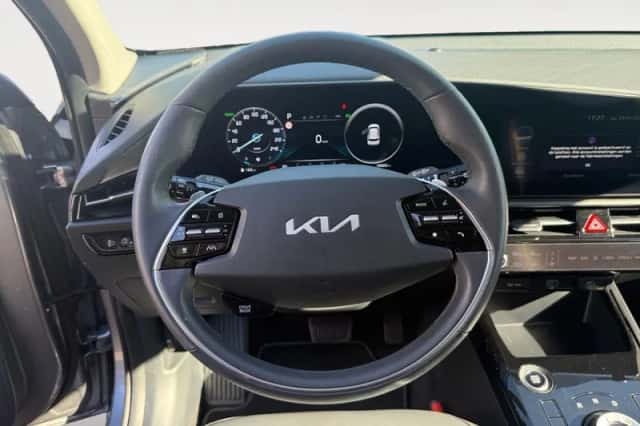Kia Niro (2024) thumbnail 12