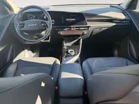 Kia Niro (2024) thumbnail 16