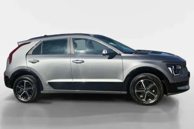 Kia Niro (2024) thumbnail 5