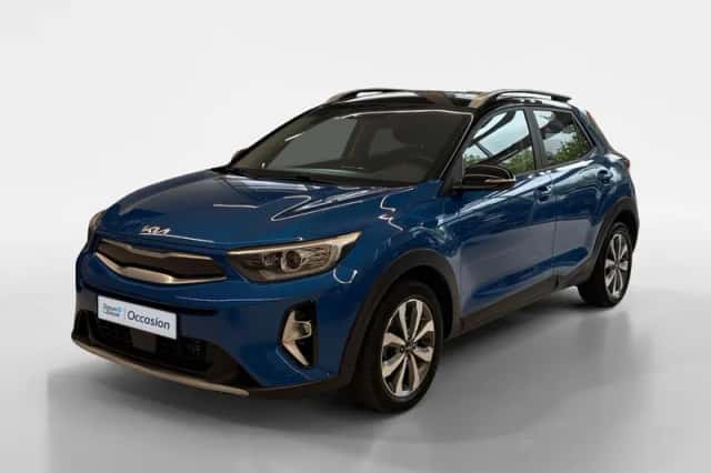 Kia Stonic (2022) thumbnail 2