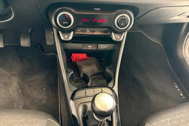 Kia Picanto (2020) thumbnail 17