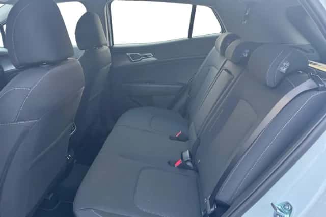 Kia Sportage (2026) thumbnail 12
