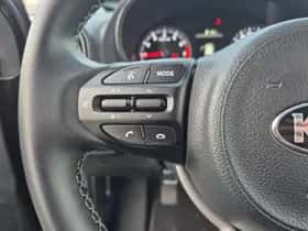 Kia Picanto (2021) thumbnail 13