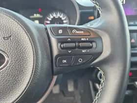 Kia Picanto (2021) thumbnail 14