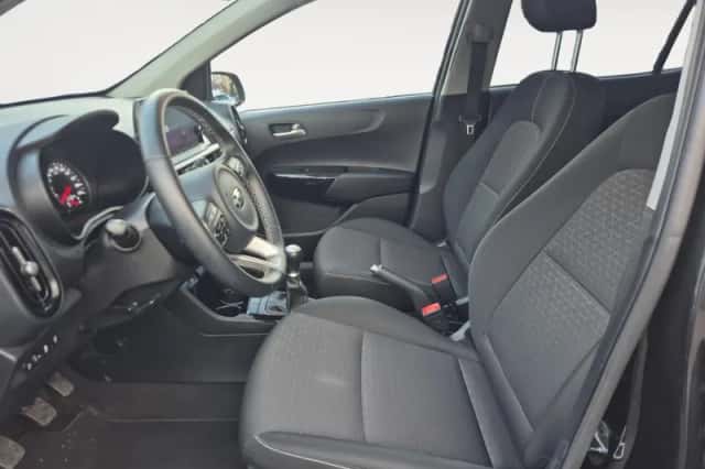 Kia Picanto (2021) thumbnail 10