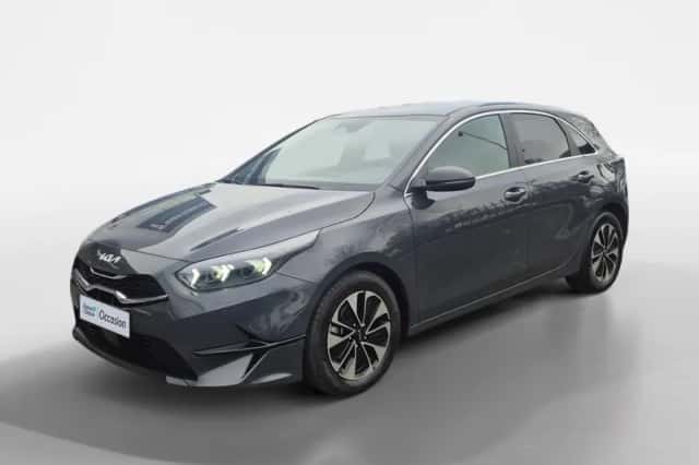 Kia Ceed (2025) thumbnail 2