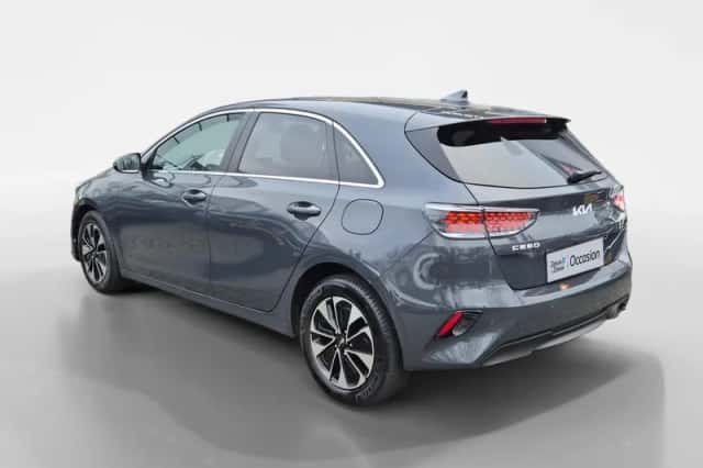 Kia Ceed (2025) thumbnail 6