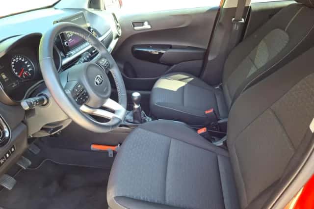 Kia Picanto (2021) thumbnail 11