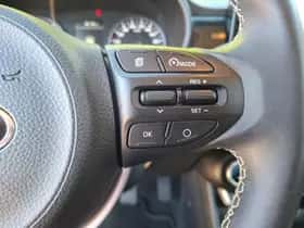Kia Picanto (2021) thumbnail 18