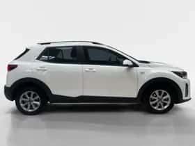 Kia Stonic (2024) thumbnail 3