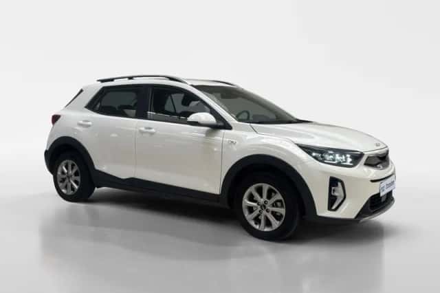 Kia Stonic (2024) thumbnail 6