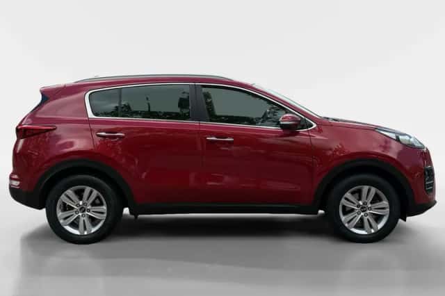 Kia Sportage (2016) thumbnail 4