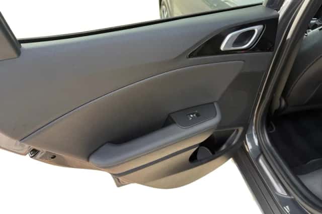 Kia XCeed (2022) thumbnail 14