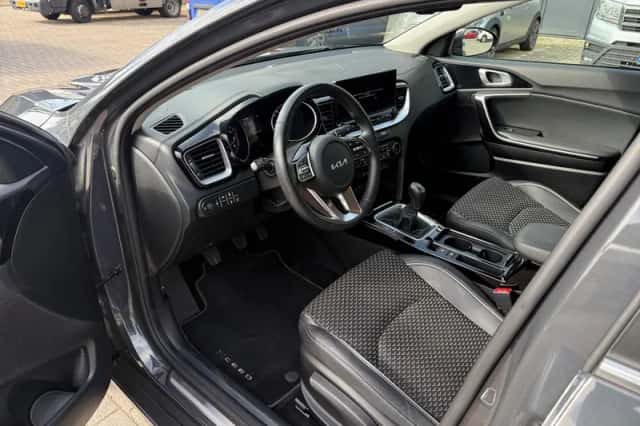 Kia XCeed (2022) thumbnail 21