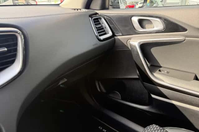 Kia XCeed (2022) thumbnail 31