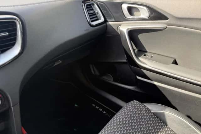 Kia XCeed (2022) thumbnail 32
