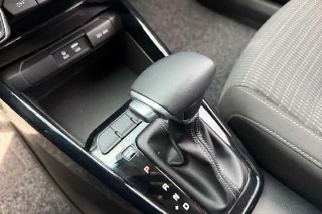 Kia Stonic (2019) thumbnail 13