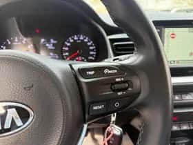 Kia Stonic (2019) thumbnail 22