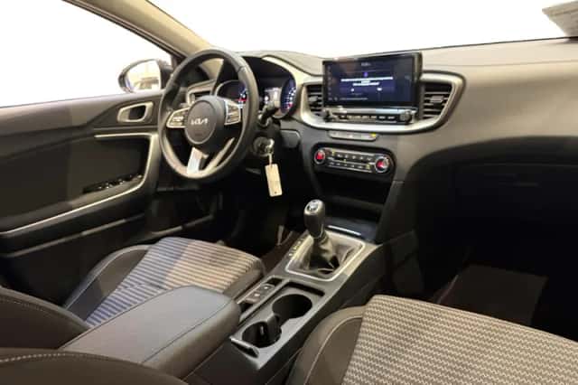 Kia Ceed Sportswagon (2025) thumbnail 15