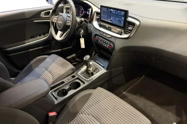 Kia Ceed Sportswagon (2025) thumbnail 9