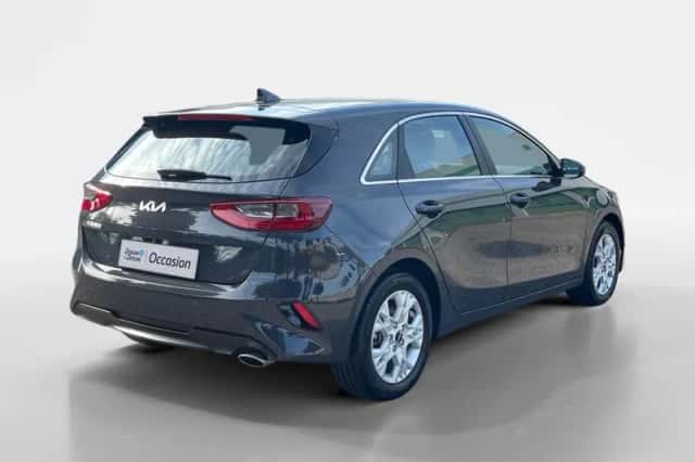 Kia Ceed (2024) thumbnail 5