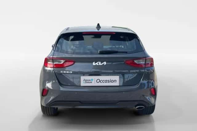 Kia Ceed (2024) thumbnail 6