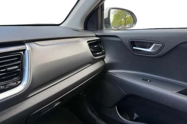 Kia Stonic (2025) thumbnail 23