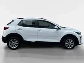 Kia Stonic (2025) thumbnail 4
