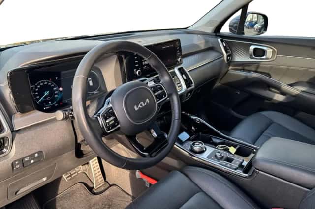 Kia Sorento (2024) thumbnail 12