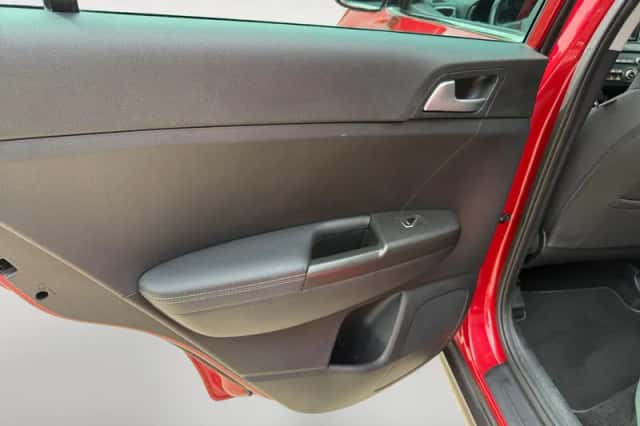 Kia Sportage (2018) thumbnail 17