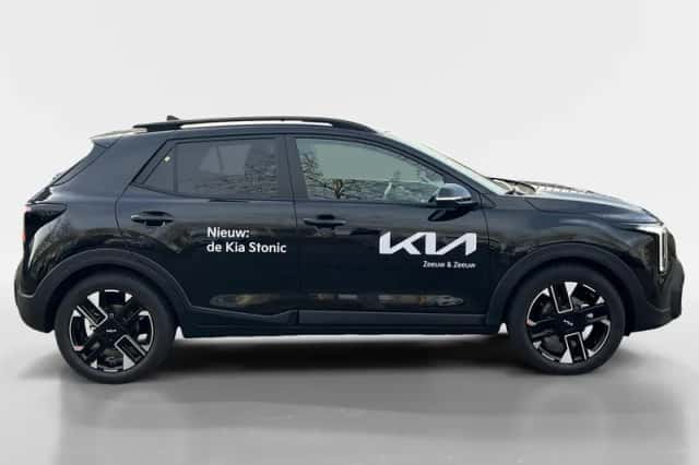 Kia Stonic (2025) thumbnail 4