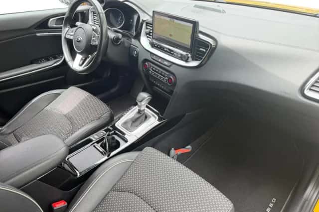Kia XCeed (2021) thumbnail 9