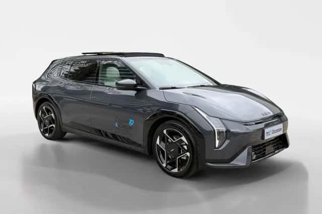 Kia EV4 (2026) thumbnail 3