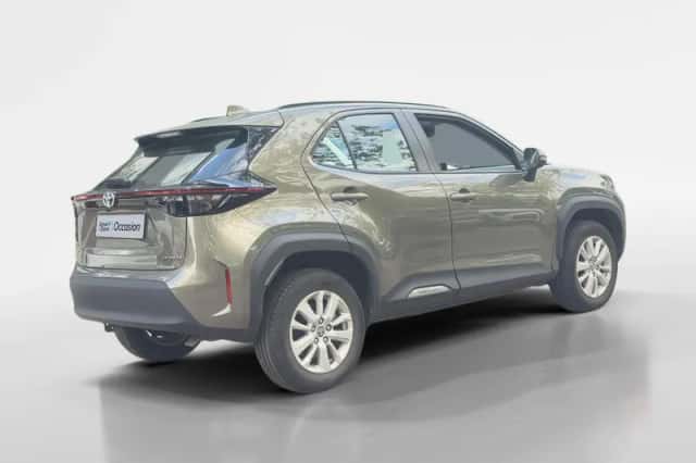 Toyota Yaris Cross (2023) thumbnail 3