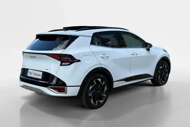 Kia Sportage (2023) thumbnail 2