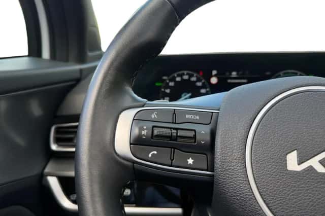 Kia Sportage (2023) thumbnail 3