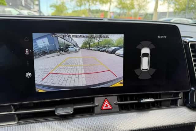 Kia Sportage (2023) thumbnail 29