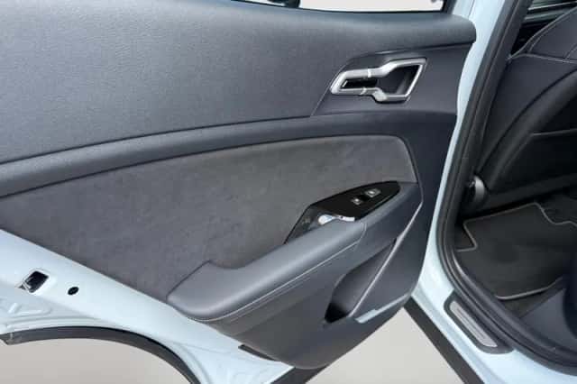 Kia Sportage (2023) thumbnail 5