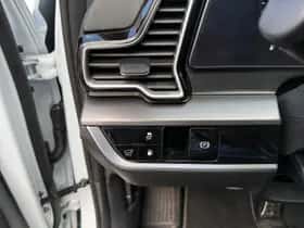 Kia Sportage (2023) thumbnail 6