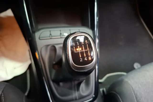 Kia Stonic (2023) thumbnail 17