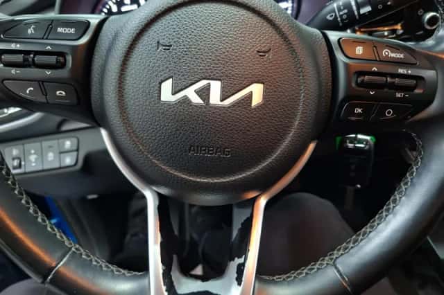 Kia Stonic (2023) thumbnail 18