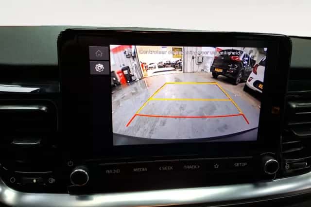 Kia Stonic (2023) thumbnail 22
