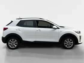 Kia Stonic (2022) thumbnail 3