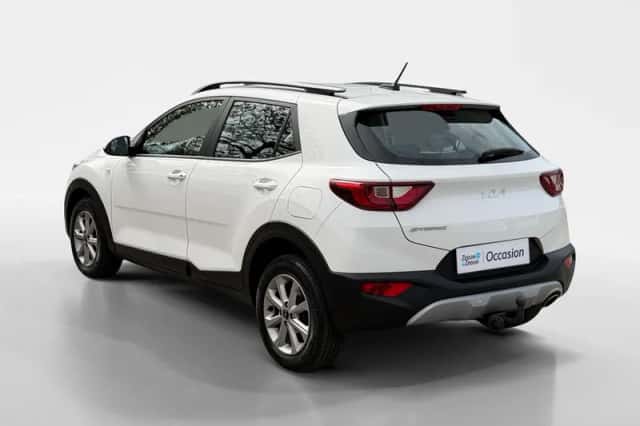 Kia Stonic (2022) thumbnail 4