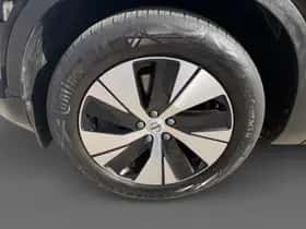 Volvo XC40 (2020) thumbnail 9